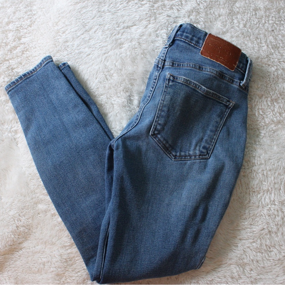 Lucky Brand Light Blue Denim Jeans